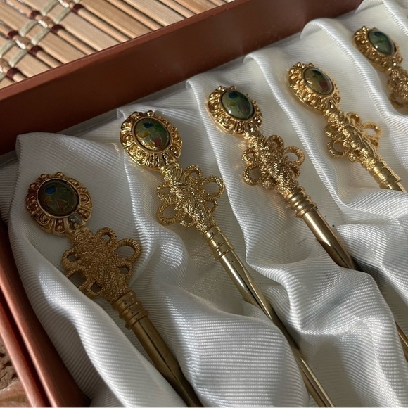 RARE Ornate Gold Hammered Miniature Tea Spoon Fork Utensil Appetizer Set - Picture 4 of 9